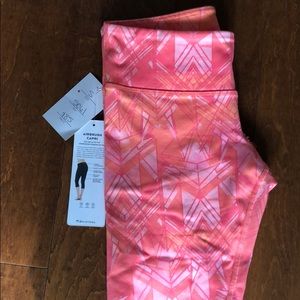 Alo Airbrush Capri Leggings